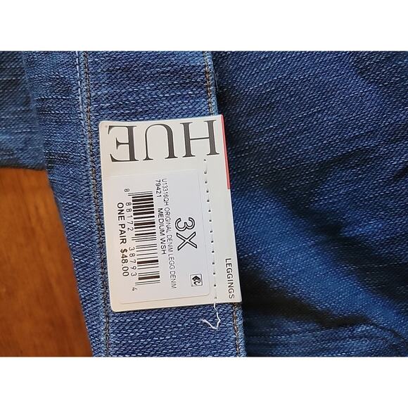 HUE Women's Classic Smooth Denim Leggings Medium Wash Plus 3x - Picture 2 of 5